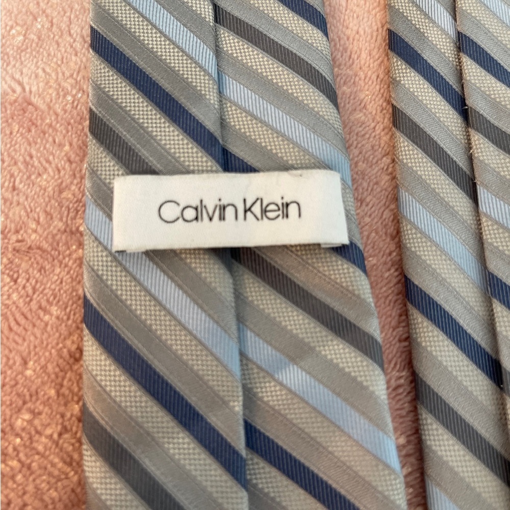 Calvin Klein Gray and Blue Striped Tie - Picture 6 of 8